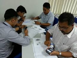 (efi) memeterai satu perjanjian usaha sama dengan koperasi usahawan melayu berhad (kumb) di kuala lumpur teknologi dan jaringan dagangan bagi mengembangkan perniagaan dan merealisasikan hasrat kerajaan untuk menjadikan sektor pertanian sebagai perniagaan lumayan. Berhadgaleries Koperasi Pendidikan Usahawan Berhad