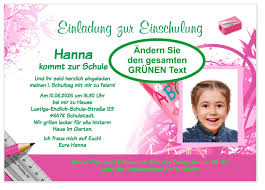 Schulkinder bekommen an ihrem ersten schultag eine große spitze tüte, die gefüllt ist mit. Einladungskarte Zur Einschulung Mit Foto Motiv Schultute Unser Festtag
