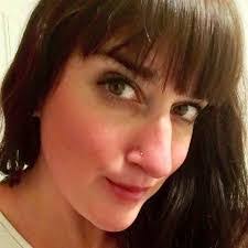 Elise Horvath's Instagram, Twitter & Facebook