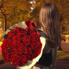 Gül ve qız şekilleri 🍓🌹🌸 için 150 fikir, 2025 | gül, kızlar, fotoğraf