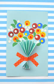 The night before mother's day, the store was packed with dads and kids grabbing a last minute gift for mom. Floral Handmade Mother S Day Card So Easy Diy Candy