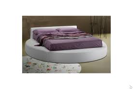 Tondo è un letto che ama mettere in mostra tutta la sua maestosità. Rolly Rundes Design Doppelbett Toparredi
