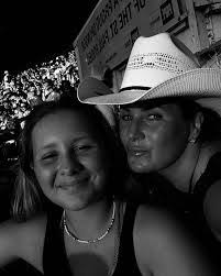 Jennifer Josephson's Instagram, Twitter & Facebook