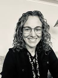 Erin Kent's Instagram, Twitter & Facebook