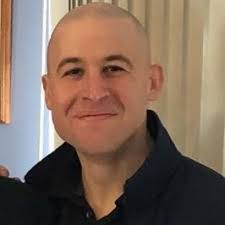 Douglas Rossi's Instagram, Twitter & Facebook