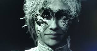 Who painted Expedition 33 paintings in Alicia's flashback?