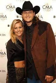 The beginning of the new year comes with the with his curls cropped a few inches, shelton made the scene at the radio music awards. The Best Photos Of Blake Shelton Blake Shelton Photos With Gwen Stefani Miranda Lambert And More