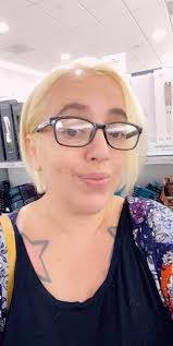 Good evening ladies and gentlemen my name is Tabitha solomon/tabby vroman I  just recently signed up to be a Scentsy consultant I am local. The business  I am with has amazing wax