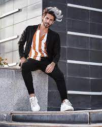 Pin By Md Lmran On Md Mens Photoshoot Poses Best Poses For Men Photography Poses For Men