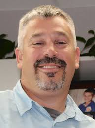 Mark Luebker's Instagram, Twitter & Facebook