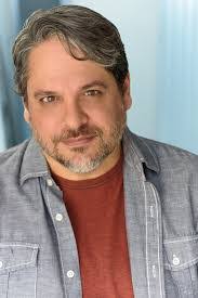 Erik Vincent's Instagram, Twitter & Facebook