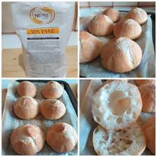 3 li ho cosparsi con i semi di sesamo, 3 con i semi di papavero e 3 solo con l'olio. Panini Tipo Rosetta Senza Glutine E Senza Essere Chef Facebook