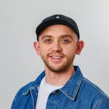 Feeling very proud and privileged to get involved in this project. Creating  a new consumer product style guide for BBC Earth.