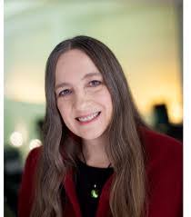 Karen Roche's Instagram, Twitter & Facebook