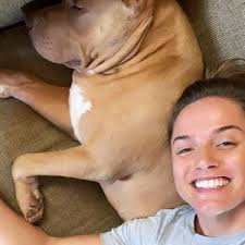 Lucy Maynard (@lookatlucy)