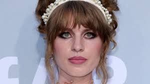 Oil Heiress Ivy Getty Gets Married in San Francisco Wearing a Mirrored  Margiela Wedding Gown