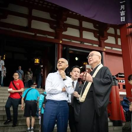 Much like London, Tokyo is a city where cutting-edge modernity and deep tradition live side by side. Visiting Asakusa Sensō-ji - Tokyo's oldest Temple - offered a powerful look at how faith,
