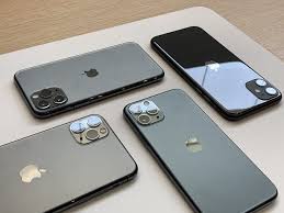 Despite A Year Of Slumping Iphone Sales Apple Chose To Largely Stick To Its Smartphone Playbook With New Models Announ T Mobile Phones Apple Smartphone Iphone