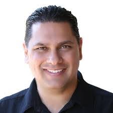 Daniel Parham's Instagram, Twitter & Facebook