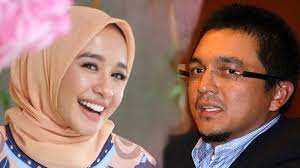 Enggan mencampuri urusan rumah tangga bekas suaminya itu, erra fazira berkata dia mengetahui akan hal berlaku tetapi tidaklah secara mendalam. Bekas Suami Erra Fazira Nikah Pelakon Indonesia Bulan Depan Media Hiburan