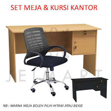 Kursi kantor chitose 81t2 ini mempunyai design sangat modern, dengan model sandaran plastik membuat kursi ini minim perawatan. Set Meja Dan Kursi Kerja Murah Meriah Terbaru Agustus 2021 Harga Murah Kualitas Terjamin Blibli