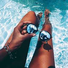 Imagem De Summer Sunglasses And Pool Summer Photos Summer Vibes Summer Pictures