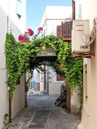 Ausflugstipp Die Griechische Insel Schonheit Nisyros Griechische Inseln Ausflug Und Griechenland Urlaub