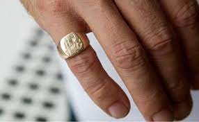 And it is not right to make good food haram upon oneself. Q Id0622 Can Men Wear 9 Carat Gold Seekerspath