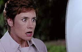 Before the killers reveal of scream 2 , did you suspected or deduced « Debbie  Salt « to be one of the killers : r/Scream