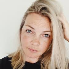 Lea Robertson Email & Phone Number