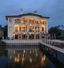 Venetian Style Waterfront Palazzo Mediterranean Exterior Orlando John Henry Architec Luxury Homes Dream Houses Luxury House Designs Mediterranean Homes