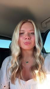 Courtney Sampley's Instagram, Twitter & Facebook