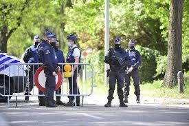 Jurgen conings is a belgian soldier who has served in the military since 1992. Une Perquisition Menee Au Domicile De Jurgen Conings Rtl Info