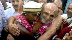 Why This India Priest Carried An Untouchable Into A Temple Bbc News Последние твиты от lakshmipathy balaji (@lakshbalaji55).