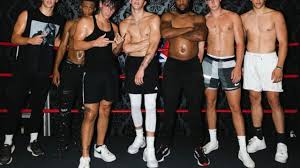 Now before showing you my glove sizes below, please consider that boxing gloves can come in all different shapes and styles depending on the. Bryce Hall That S How Much The Tiktok Star Earns From His Boxing Match Inspired Traveler
