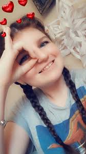 Luna Camacho (@LunaCamacho15)