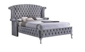 #nostalgie is het enige radiostation in vlaanderen dat een hele dag lang de échte #classics laat horen. Nostalgie Bett Chesterfield Sofa Ohren Betten Englisches Schlafzimmer Design Neu Www Jvmoebel De La Design Chesterfield Mobel Ledersofa Sofa