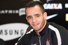 Renato Augusto ignora jejum: “prefiro não ganhar clássico e ser campeão”