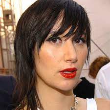 Pixie haircuts for thick hair they say that stylists simply love to work with thick hair, because, firstly, thick hair is very pliable, and, secondly, you can. Karen O News Pictures Videos And More Mediamass