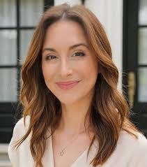 Lauren Devito's Instagram, Twitter & Facebook