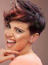 Besonders frauen mit dünnen haaren oder mit dünner werdenden haare wählen oftmals eine kurzhaarfrisur. 8 Pixie Frisuren Modische Kurzhaarschnitte Kurzhaarfrisuren In 2020 Kurzhaarfrisuren Pixie Frisur Kurzhaarschnitte