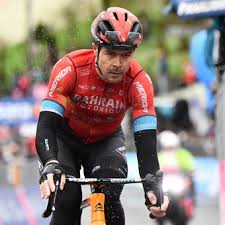 Mikel landa's bahrain victorious team have confirmed that the basque rider sustained a broken collarbone and ribs in a crash 4 kilometres from the end of today's stage 5 of the giro d'italia in. Tfvywsbd2eovnm