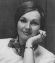 Frieda Mullins's Instagram, Twitter & Facebook