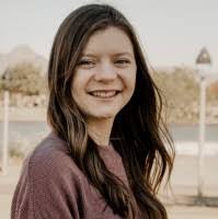 Clara Nagy's Instagram, Twitter & Facebook