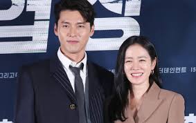 Although the movie doesn't look like a love story (lol), we think they look yummy together, check it out! Hyun Bin Dan Son Ye Jin Digosipkan Segera Menikah Netizen Berikan Doa Restu