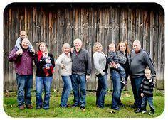 Group Family Picture Poses Google Search Family Photo Pose Extended Family Photography Large Family Pictures