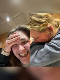 laura (@laura.topper) • Instagram photos and videos