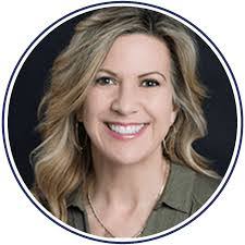 Michelle Golden's Instagram, Twitter & Facebook