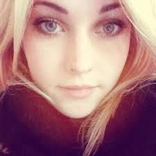 Heather McGreevy (@Heather_Dog)