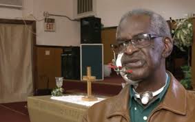 WATCH: Memphis pastor to preach for first time Easter Sunday since being  shot outside of his church